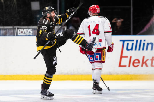 s Johan Larsson jublar