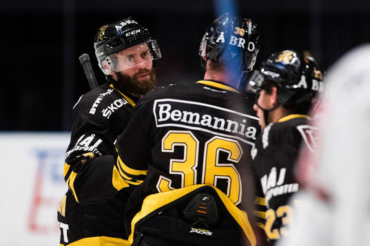 s Johan Larsson jublar