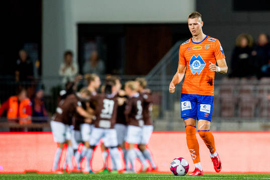 Hólmbert Fridjónsson of Aalesund loos dejected
