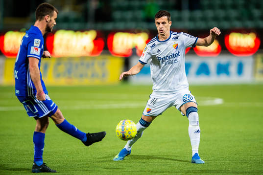 Sundsvalls Carlos Gracia och Djurgårdens Haris Radetinac