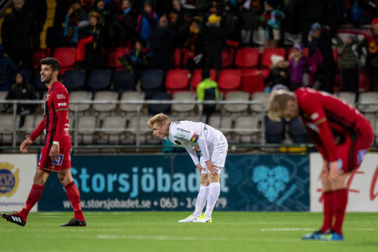 Brommapojkarnas Gustav Sandberg Magnusson deppar