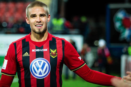 Östersunds Douglas Bergqvist tackar publiken