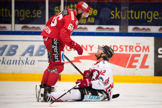 Vita Hästens Lukas Löfquist och Måns Hermansson