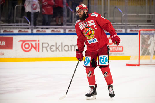 Almtunas Per Svensson har ont