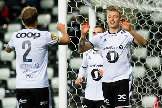 Alexander Søderlund of Rosenborg celebrates with teammate