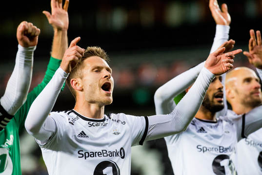 Matthías Vilhjálmsson of Rosenborg celebrates