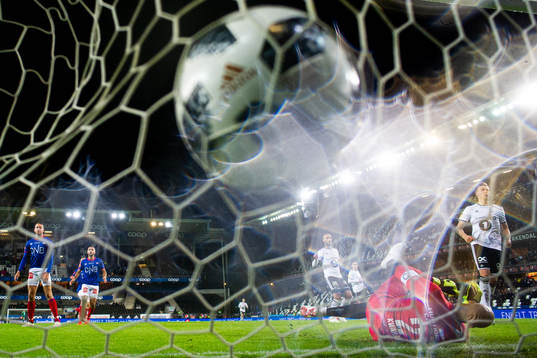 Bläddra bland fler bilder av Football, NM, Rosenborg - Vålerenga