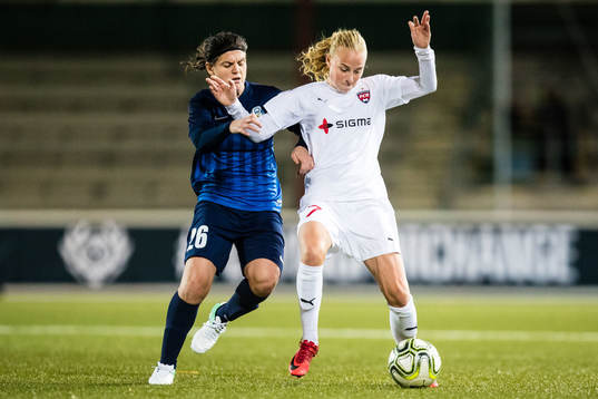 Rjazans Anna Sinyutina och Rosengårds Ebba Wieder