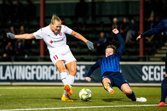 Rosengårds Lisa-Marie Utland och Rjazans Oksana Eremeeva