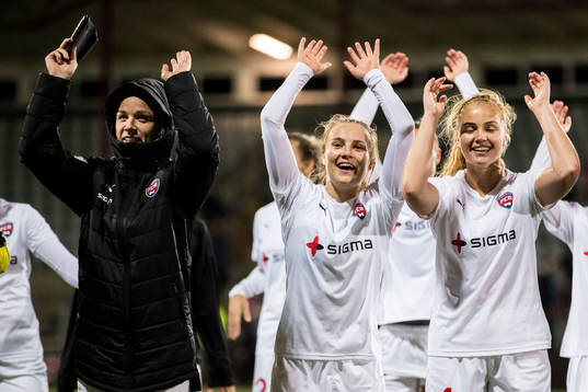 Rosengårds Caroline Seger, Fiona Brown och Glodis Perla