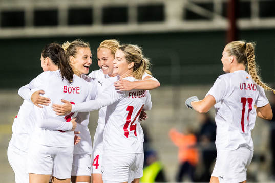 Rosengårds spelare jublar
