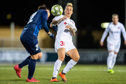 Rjazans Nadezhda Koltakova och Rosengårds Anja Mittag