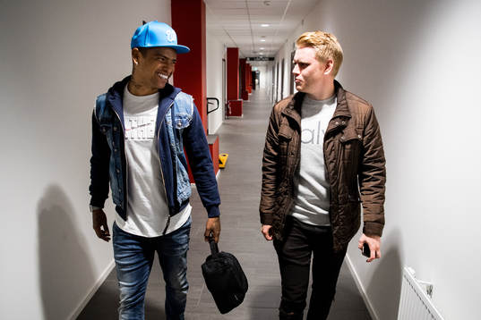 Wanderson Do Carmo och Göteborgs-Postens reporter Linus
