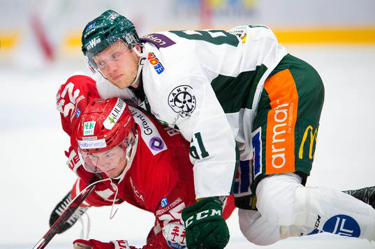 Timrås Patrik Blomberg och Färjestads Johan Ryno