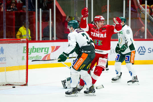 Timrås Patrik Blomberg jublar
