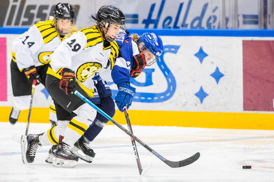 Brynäs Emelie Cordoba och Leksands Hanna Lindqvist