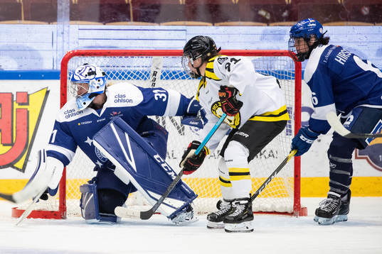 Brynäs Georgina Farman och Leksands Gracen Hirschy