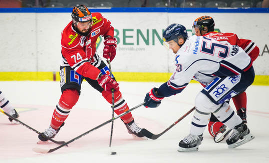 Örebros Nick Ebert och Linköpings Eddie Larsson