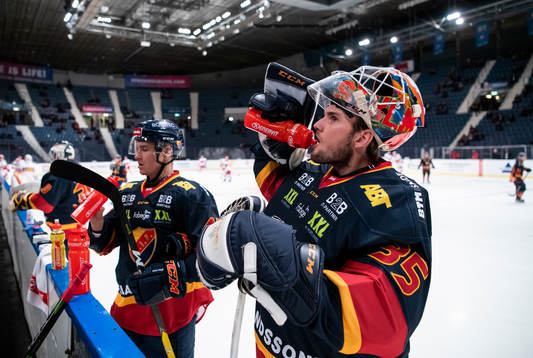 Djurgårdens målvakt Robin Jensen och Tom Nilsson