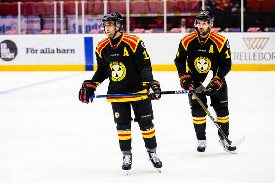 Brynäs Ryan Gunderson och Simon Bertilsson deppar