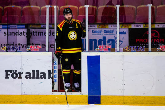 Brynäs Simon Bertilsson vid en utvisning