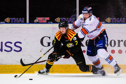 Brynäs Daniel Kristo och Växjös Linus Högberg