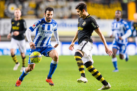 s Tarik Elyounoussi och IFK Göteborgs André Calisir