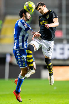 s Tarik Elyounoussi