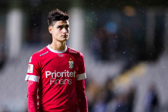 IFK Göteborgs målvakt Tom Amos deppar
