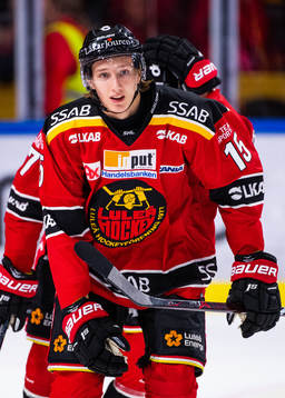 Luleås Carl Mattsson jublar