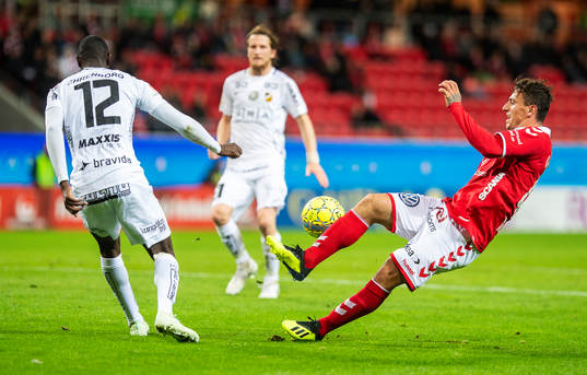 Kalmars Erton Fejzullahu och Häckens Elohor Ekpolo