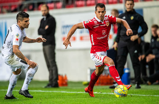 Kalmars Hiago Ramiro och Häckens Paulinho