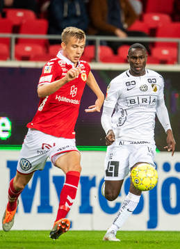 Kalmars Johan Stenmark och Häckens Elohor Ekpolo