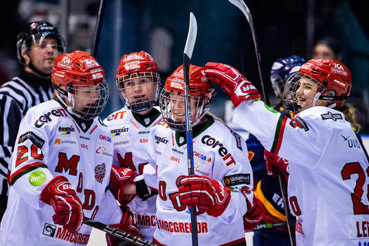 Modos Breanne Wilson-Bennett blir omkramad