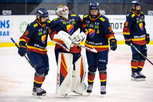 Djurgårdens målvakt Agnes Åker byts ut