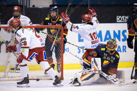 Modos Brooke Boquist gör 4-3 bakom Djurgårdens målvakt