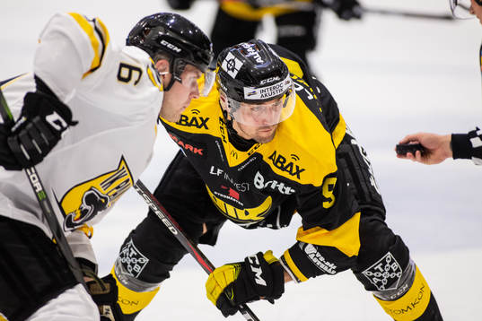 Västerås Mikael Frycklund och Panterns Andreas Heier