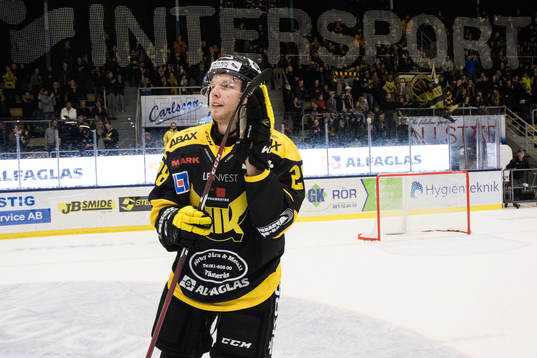 Västerås Lukas Zetterberg jublar