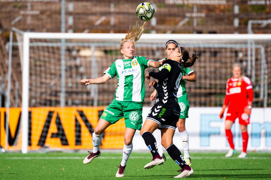 Hammarbys Astrid Larsson och Kristianstads Sanna Nilsson