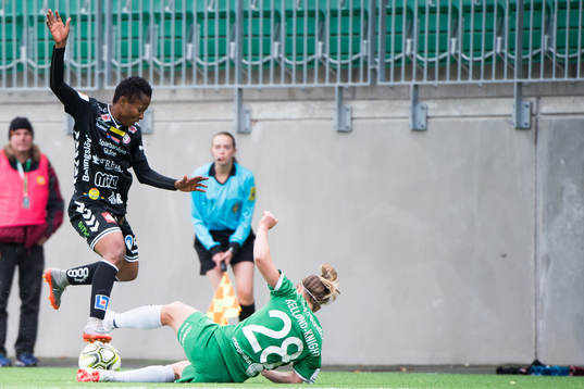 Kristianstads Ogonna Chukwudi och Hammarbys Elise