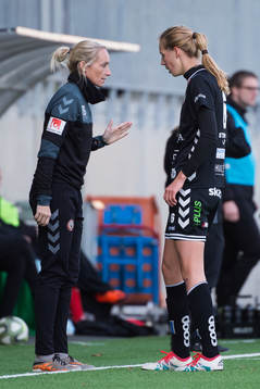 Kristianstads tränare Elisabet Gunnarsdottir och Amanda