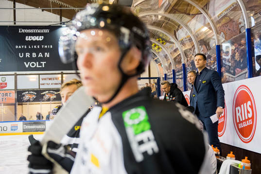 Todd Bjorkstrand, head coach of Stavanger Oilers