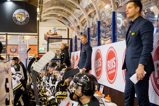Todd Bjorkstrand, head coach of Stavanger Oilers