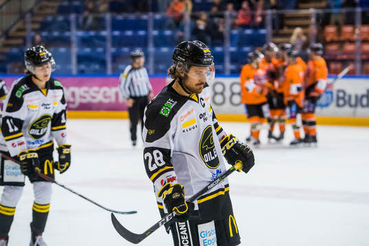 Kristian Forsberg of Stavanger Oilers looks dejected