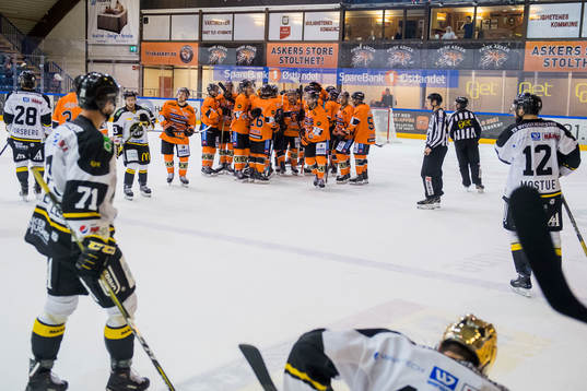 The players of Frisk Asker celebrate