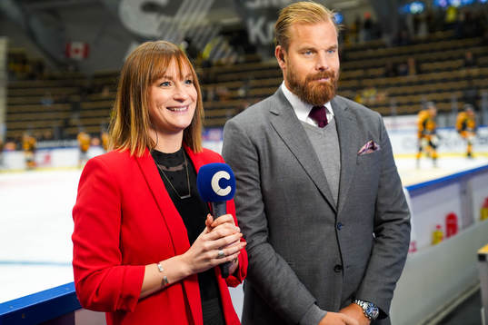 Cmores och Tv4s kommentator Lena Sundqvist och