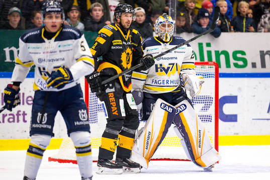 s målvakt Felix Sandström