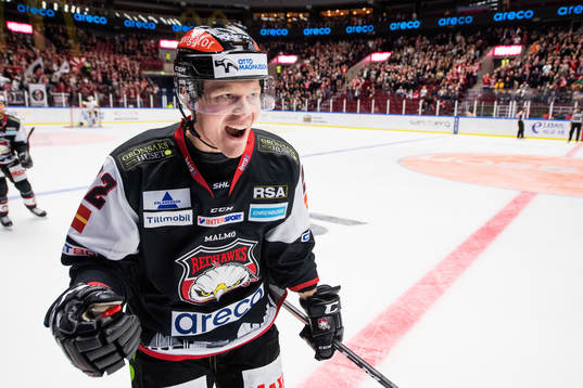Malmö Redhawks Lars Bryggman jublar