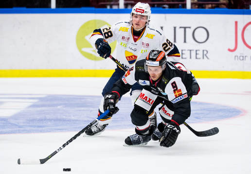 Malmö Redhawks Frederik Storm och Djurgårdens William Wiå