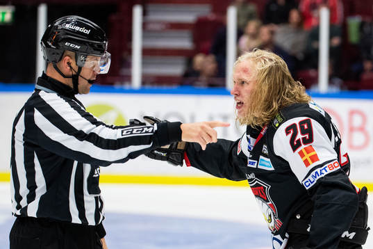 Malmö Redhawks Marcus Sylvegård får matchstraff